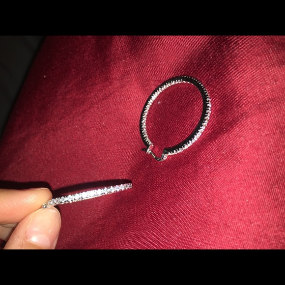 Sterling silver medium hoop earrings - Picture 3 of 3